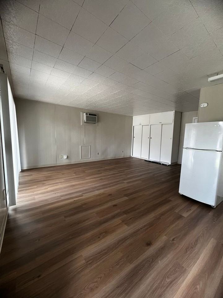 867 E Academy Ave #B - Photo 3 of 10