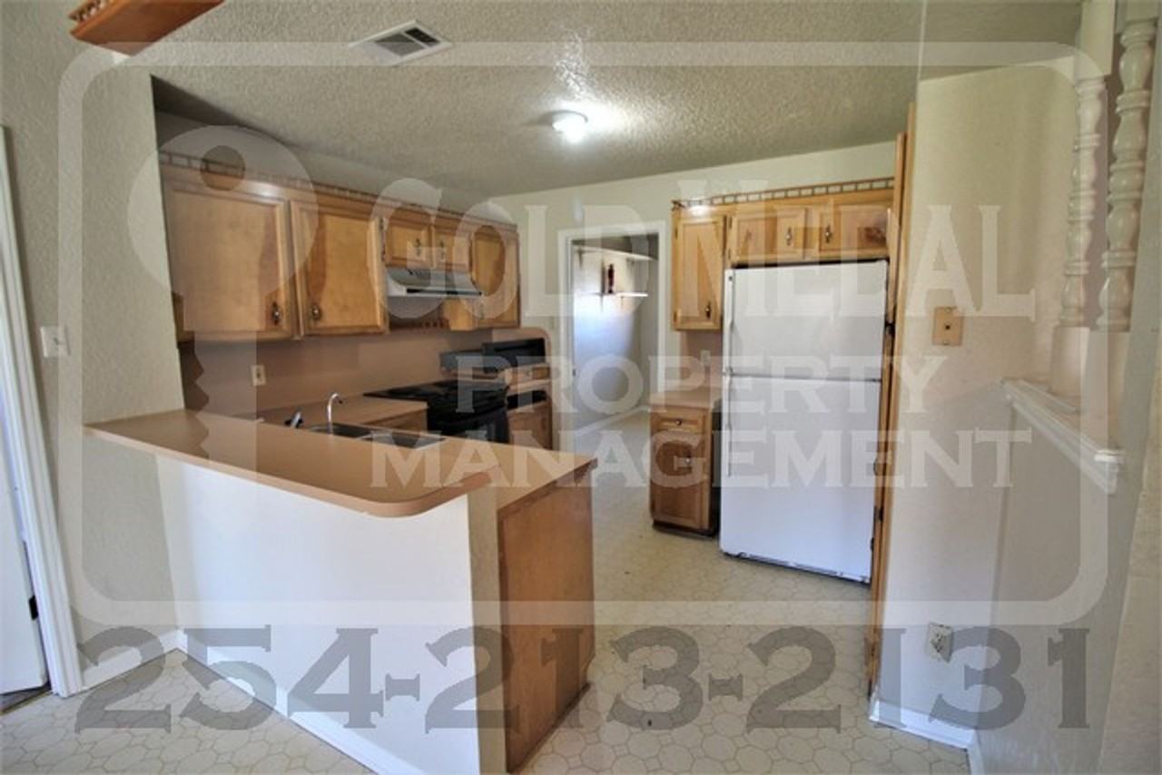 109 Benjamin Cir - Photo 4 of 29
