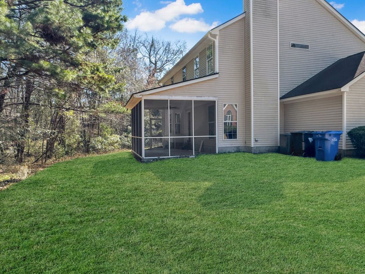 5426 Greggs Lndg - Photo 3 of 42