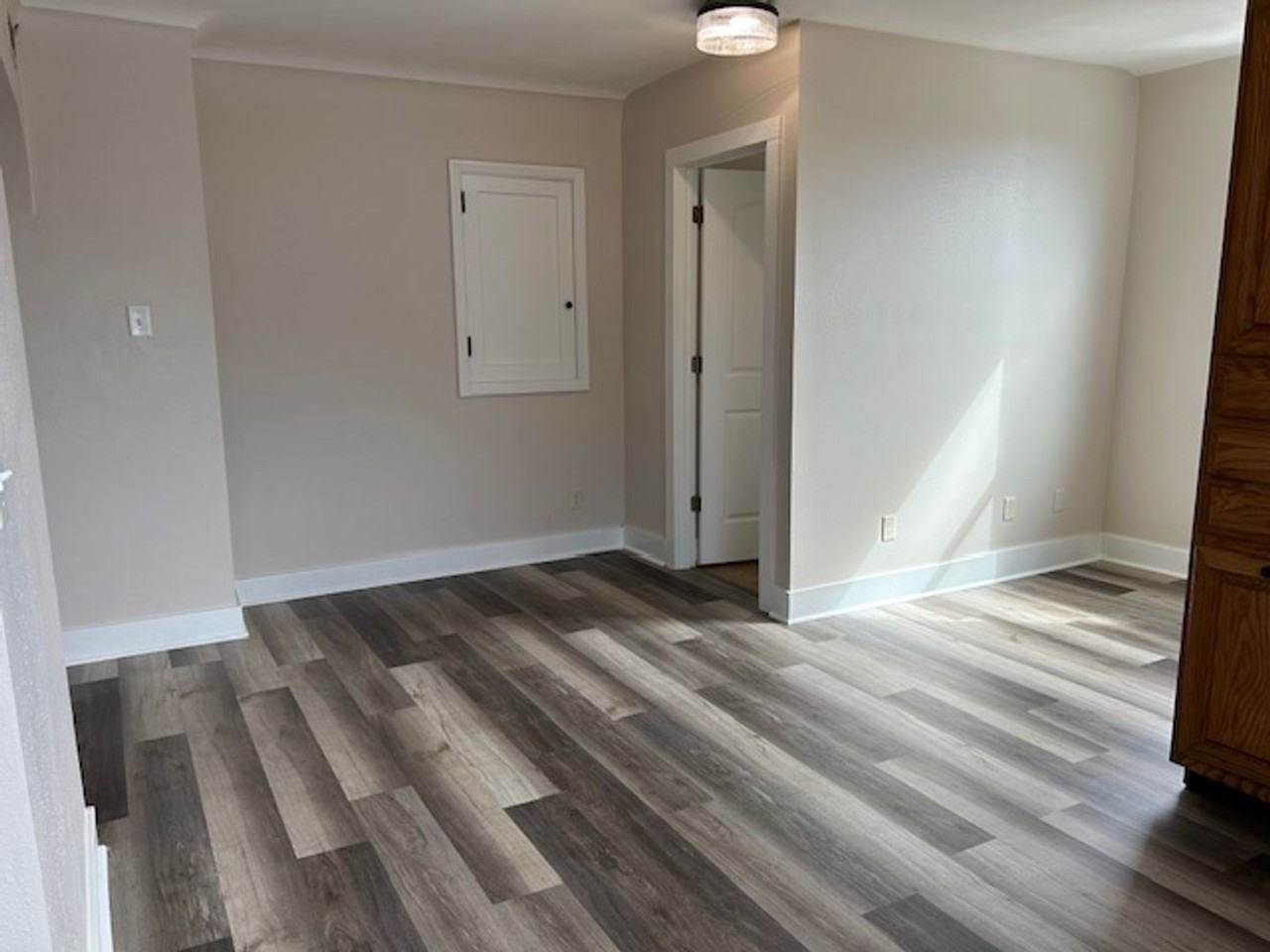415 16th St Ne #B - Photo 4 of 11