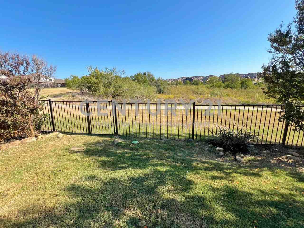 9844 Tehama Ridge Pkwy - Photo 2 of 4