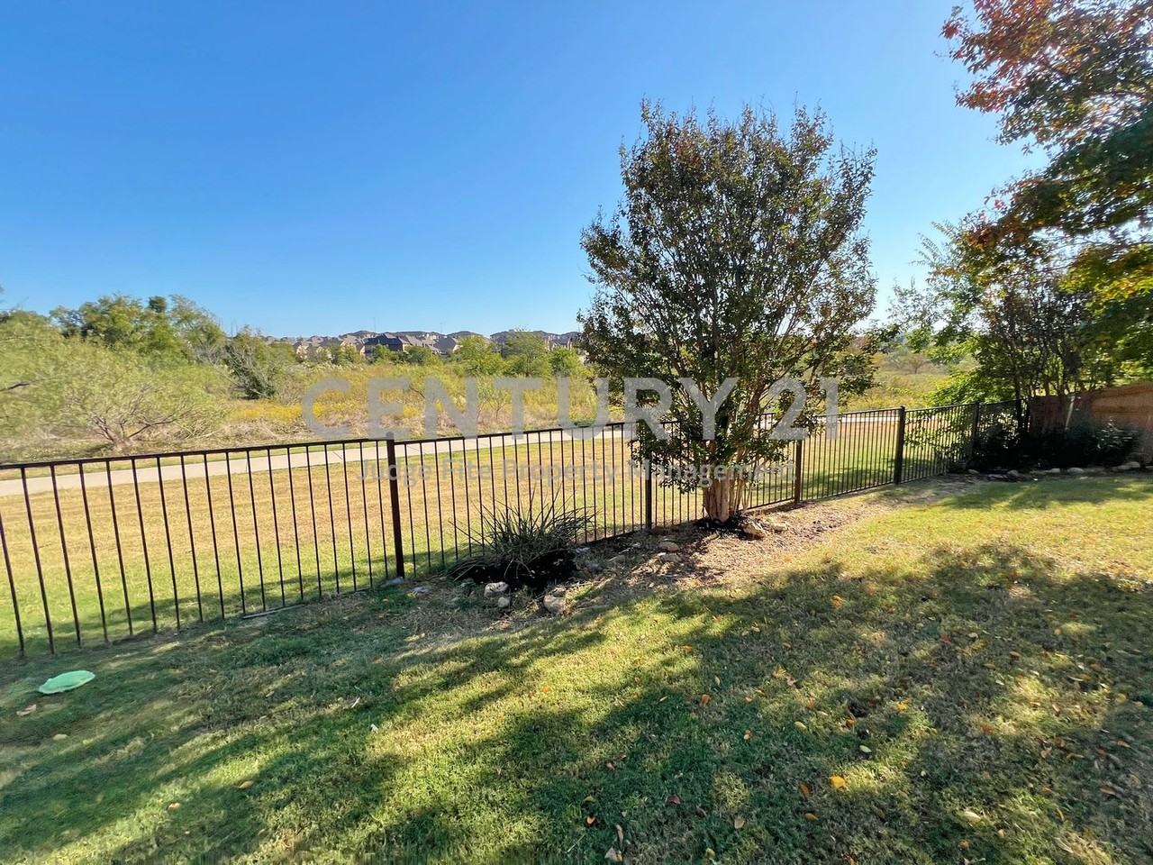 9844 Tehama Ridge Pkwy - Photo 3 of 4