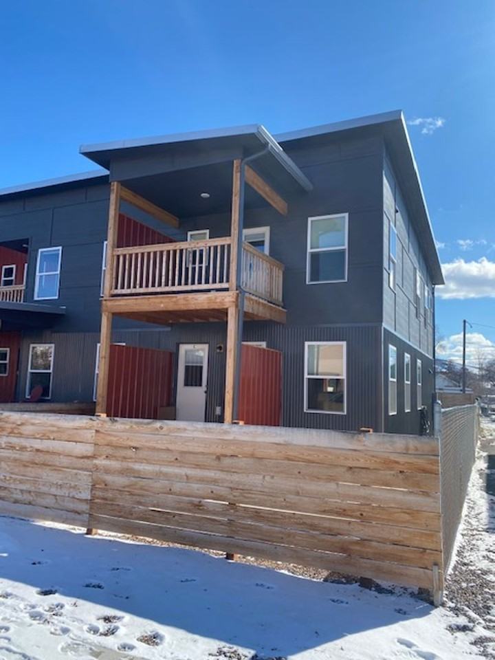 2015 Strand Ave #C - Photo 2 of 32