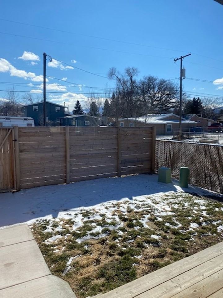 2015 Strand Ave #C - Photo 5 of 32