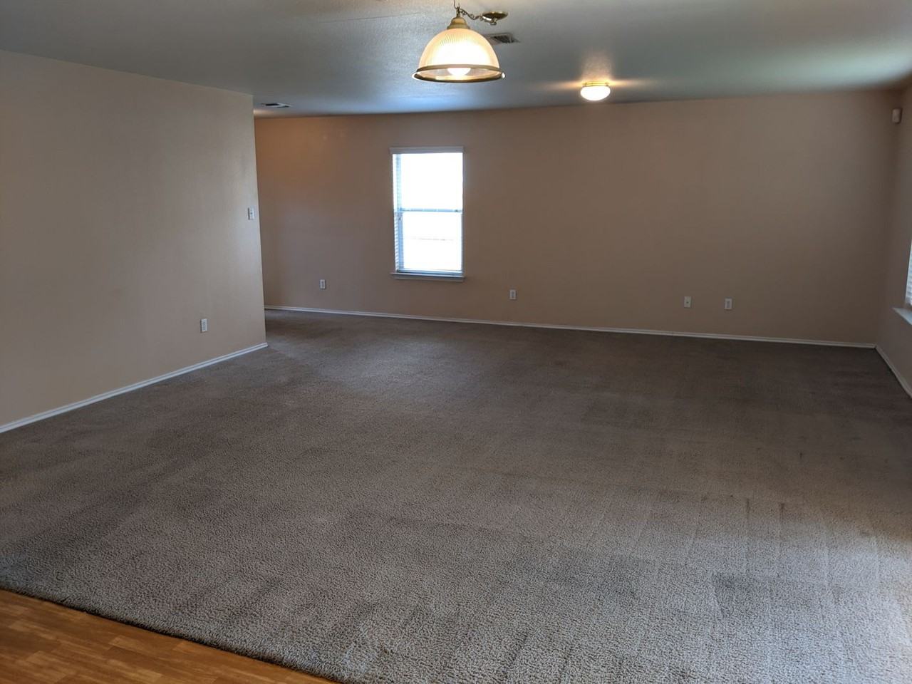 8163 Heights Vly - Photo 7 of 9