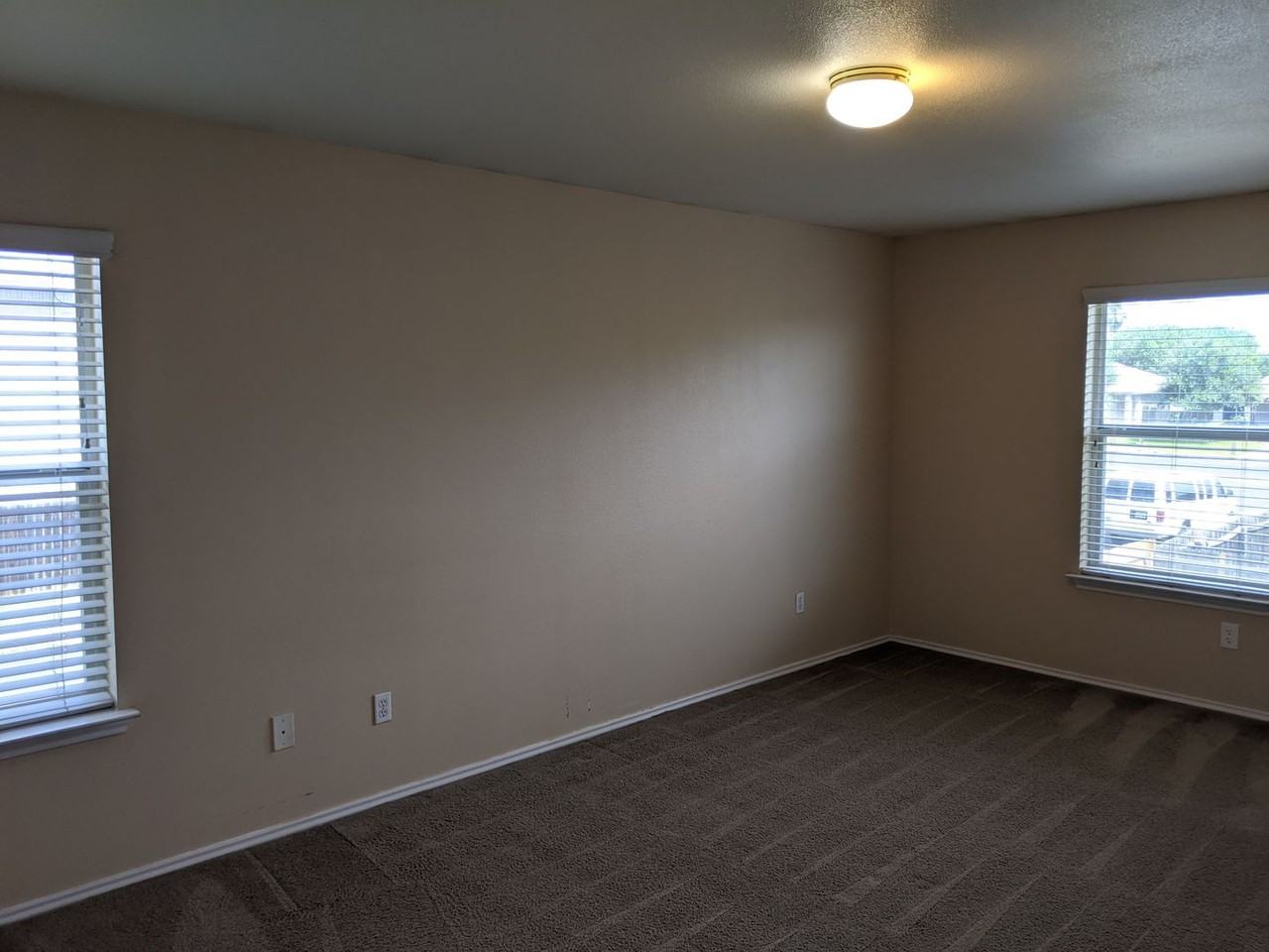 8163 Heights Vly - Photo 3 of 9