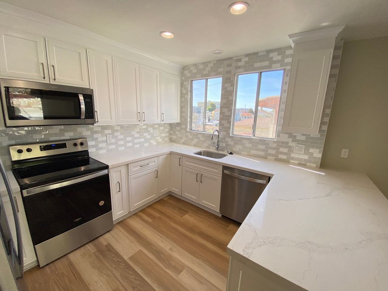 469 Capital St #1 - Photo 7 of 13