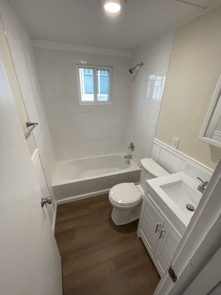 1104 Spaulding St - Photo 3 of 9
