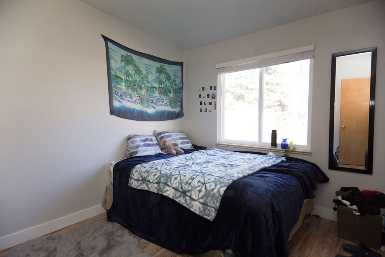 830 Balsam Ln - Photo 2 of 38