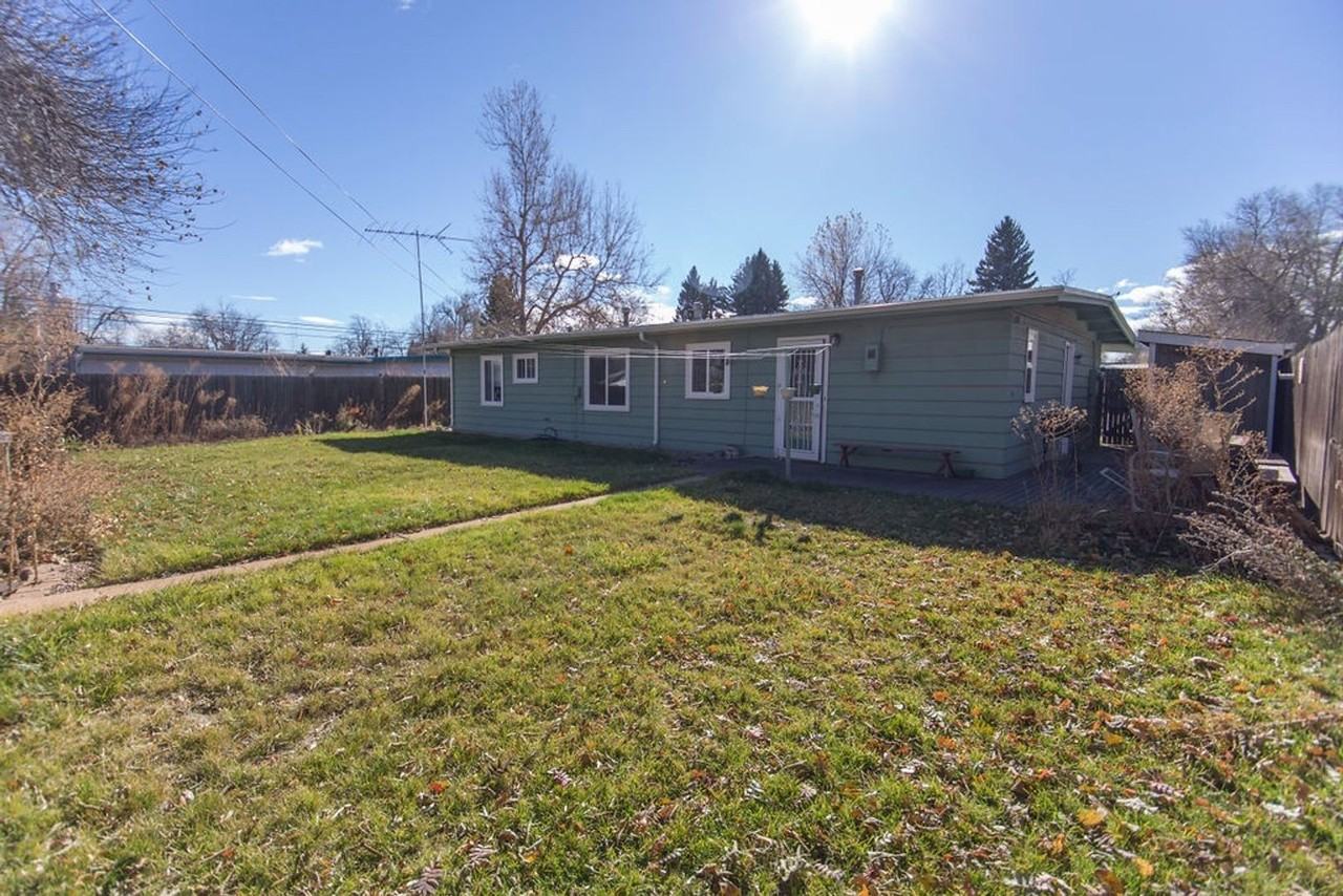 830 Balsam Ln - Photo 2 of 38