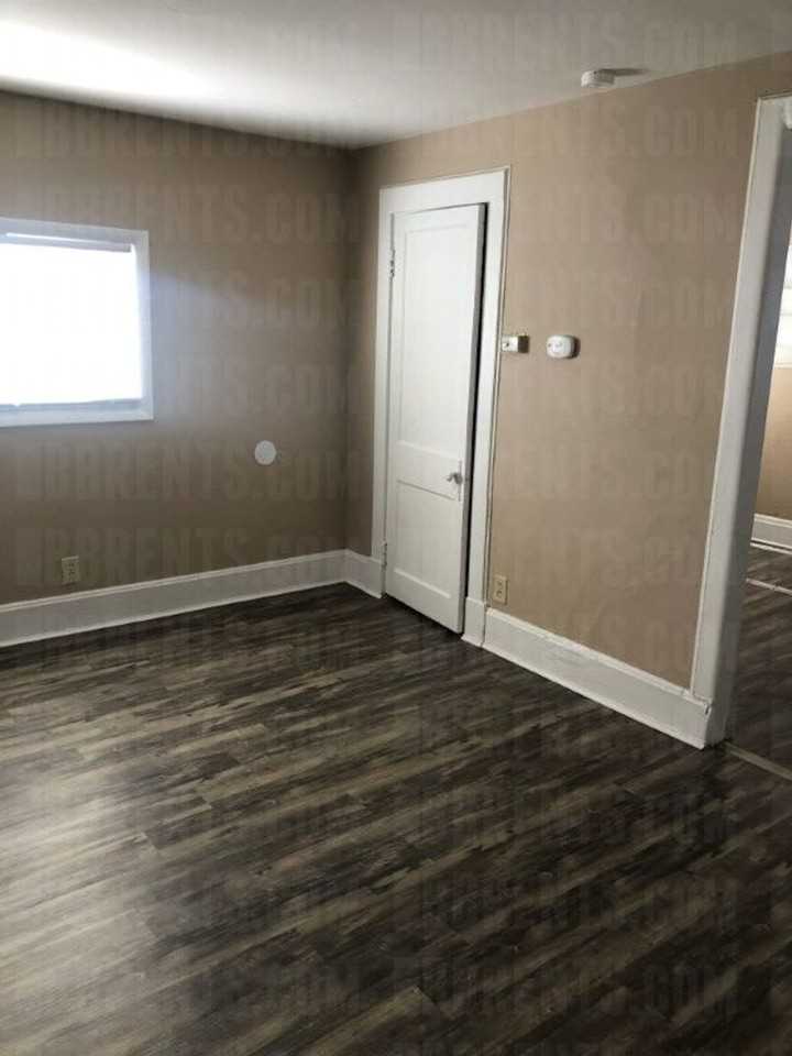 1324 Campbell Ave - Photo 2 of 10
