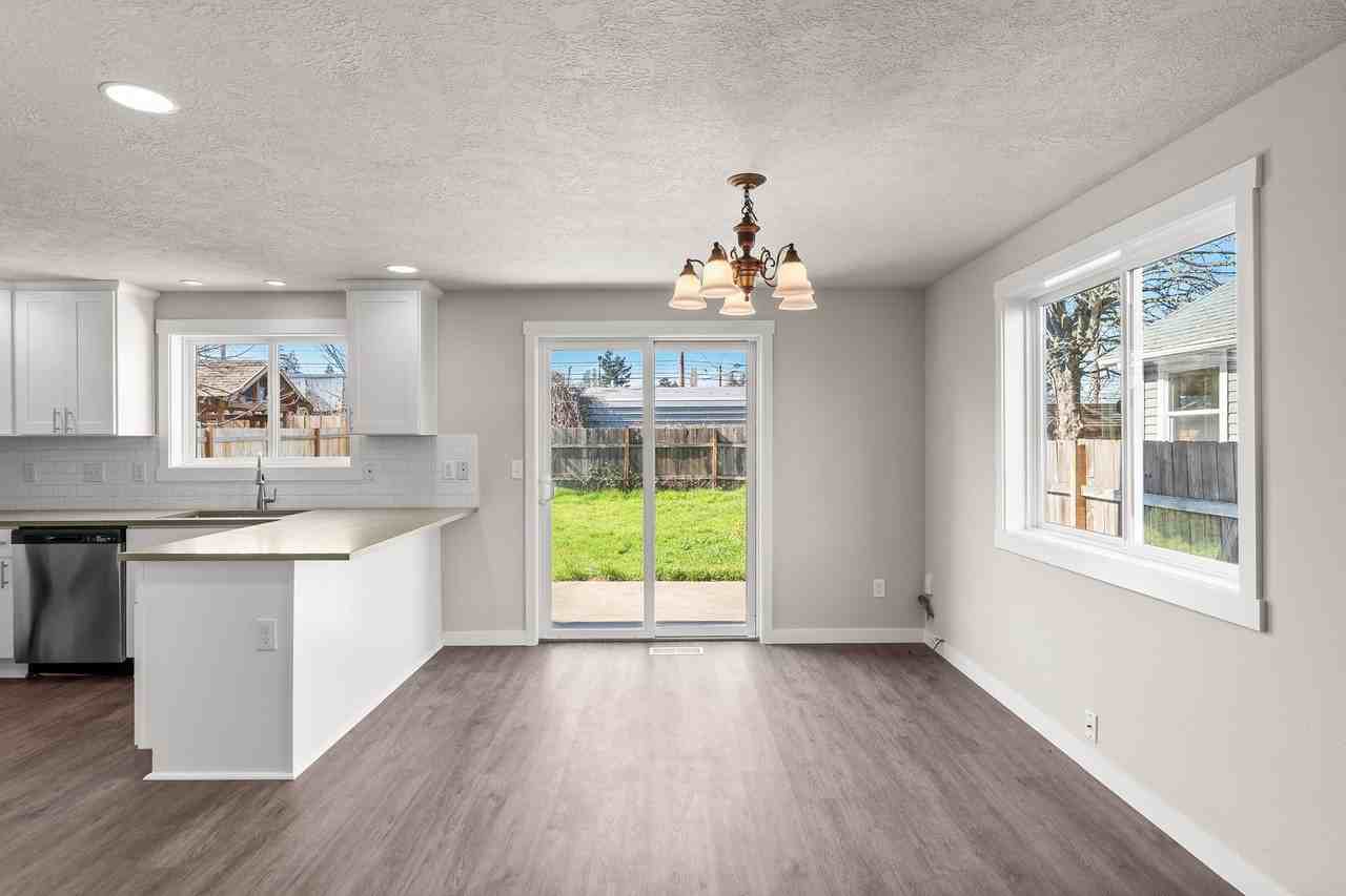 5649 Se 83rd Ave - Photo 4 of 19