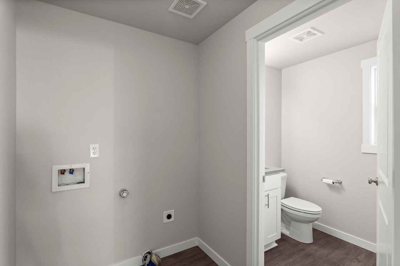 5649 Se 83rd Ave - Photo 5 of 19
