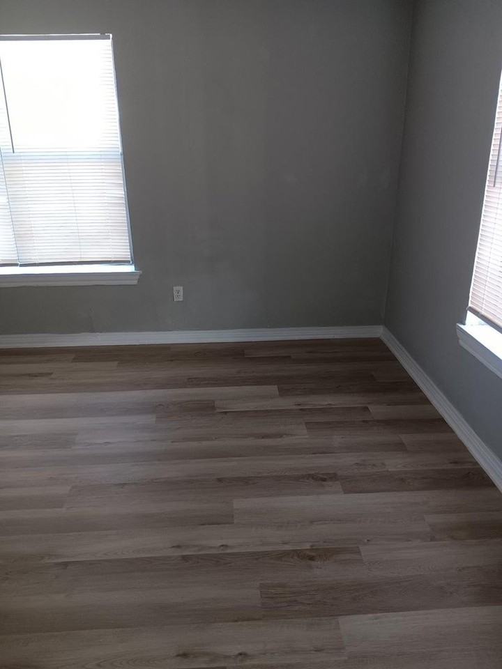 1008 Arkansas St - Photo 7 of 12