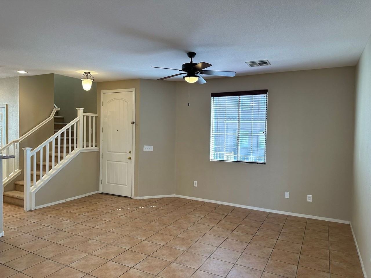 4019 Sparrow Rock St - Photo 2 of 24