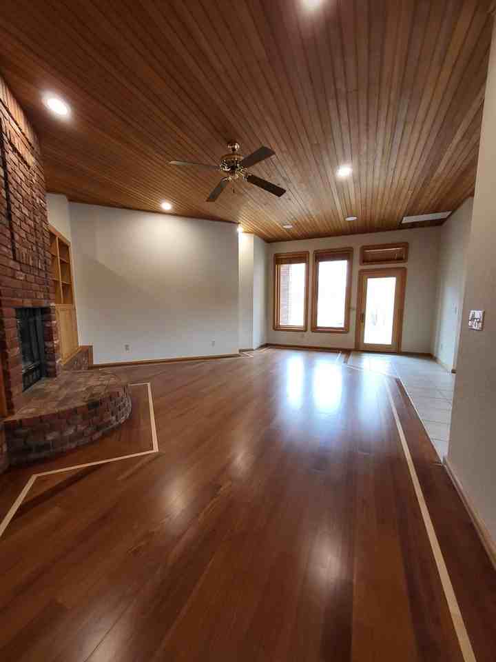 604 Shadow Grove Ct - Photo 7 of 39