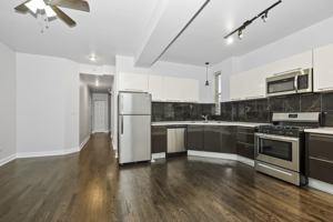 featured image of 3700 W Cermak Rd