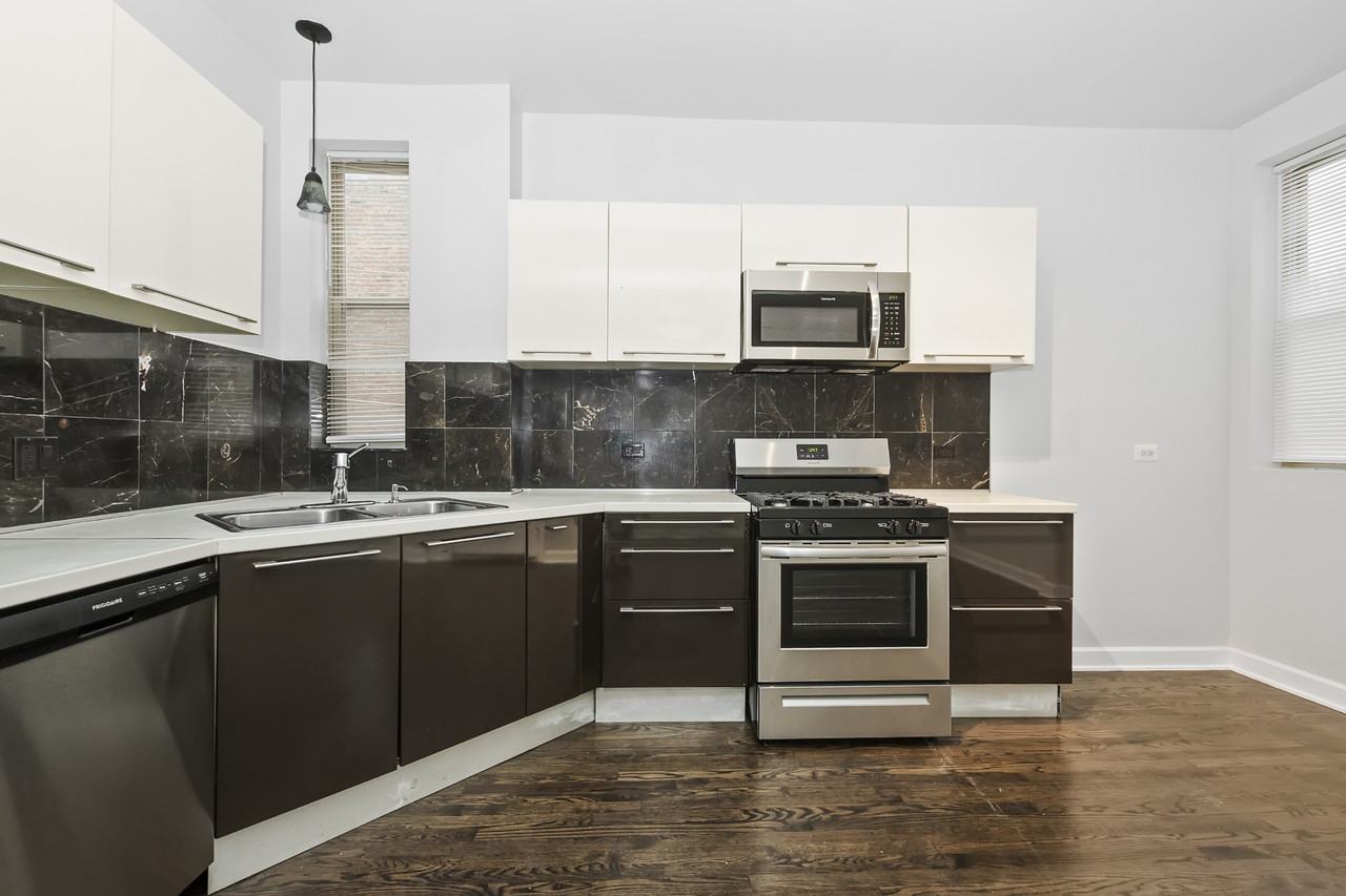 3700-3706 W. Cermak Rd - Photo 3 of 26