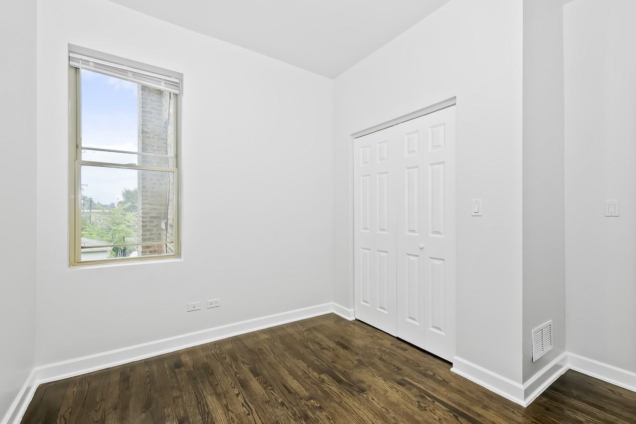 3700-3706 W. Cermak Rd - Photo 5 of 26