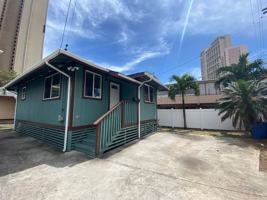 featured image of 2483 Kapiolani Blvd
