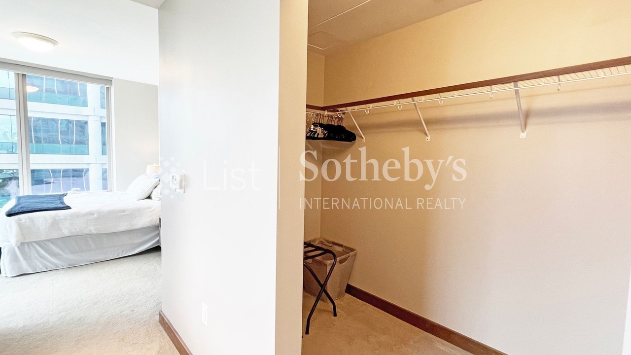 1555 Kapiolani Blvd #910 - Photo 7 of 25