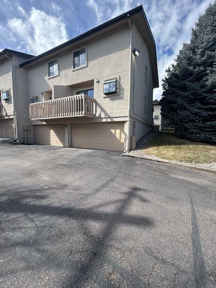 2125 Mount Washington Ave - Photo 3 of 22