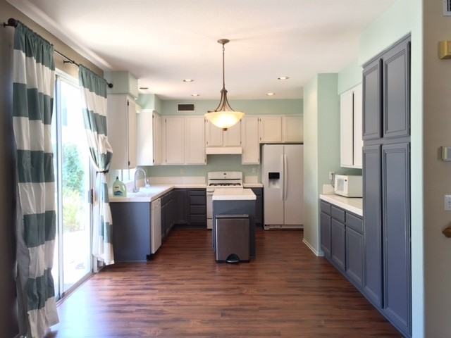 205 Venetia Way - Photo 2 of 10