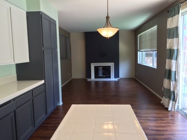 205 Venetia Way - Photo 3 of 10