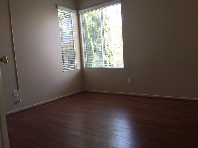 205 Venetia Way - Photo 7 of 10