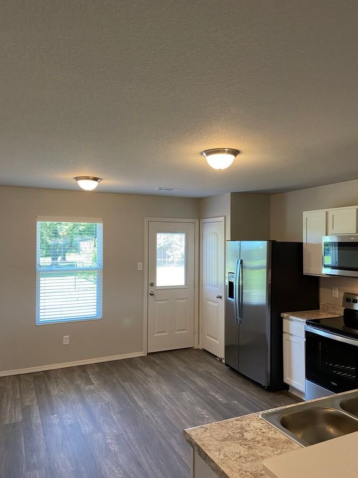 1775 Raden St - Photo 6 of 20