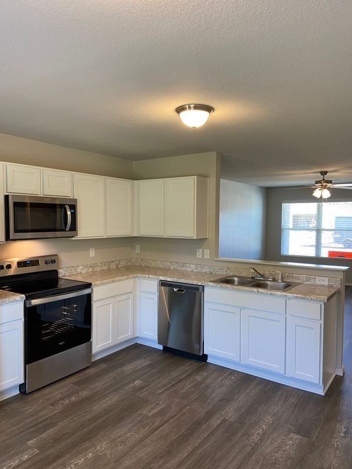 1775 Raden St - Photo 7 of 20