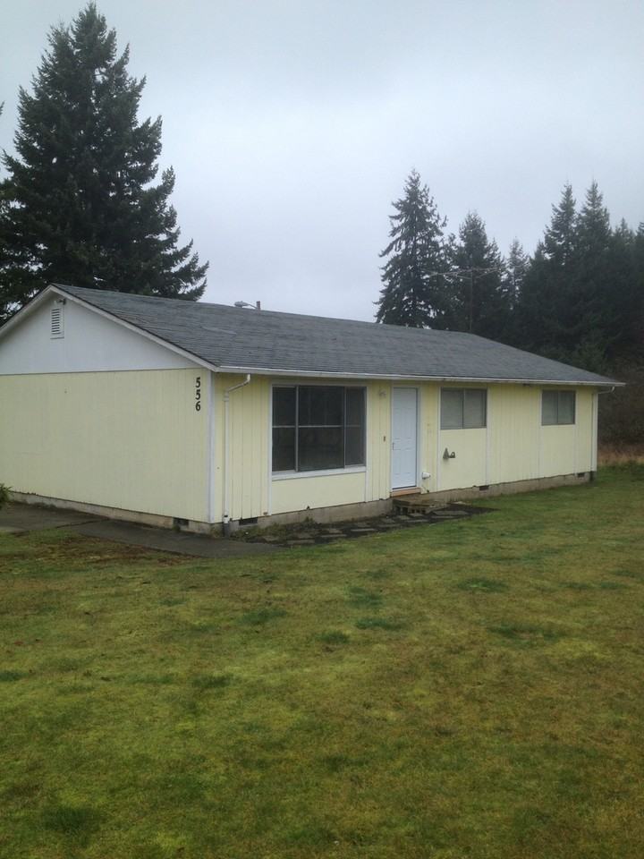 556 Avery Rd W - Photo 2 of 18