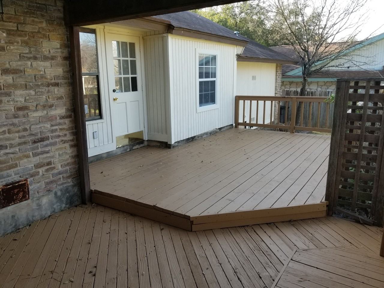 1143 Custer Pass St - Photo 3 of 18