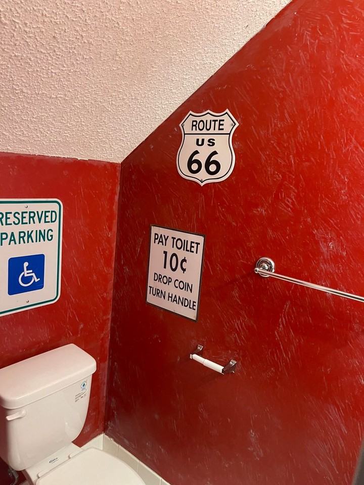 168 E University Dr - Photo 3 of 12