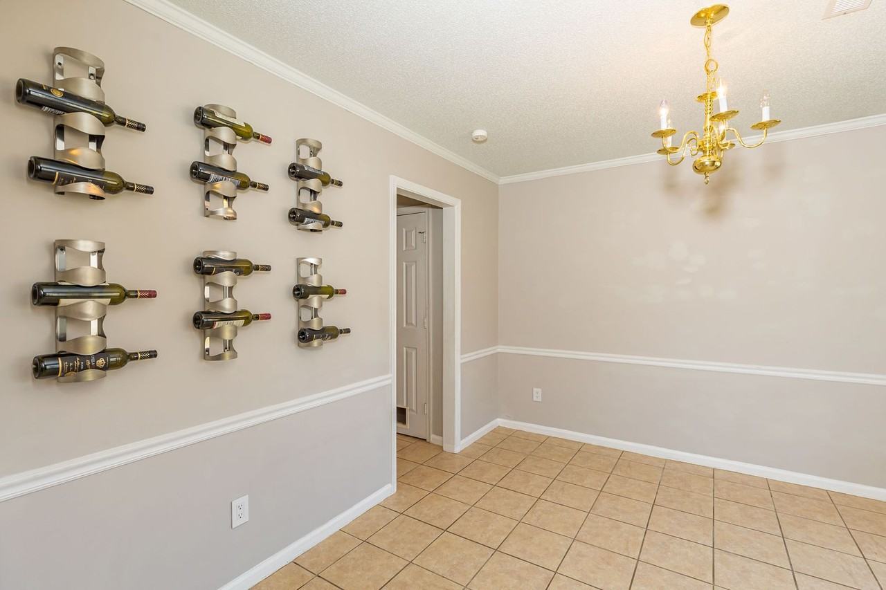 4112 Appleton Rd - Photo 5 of 30