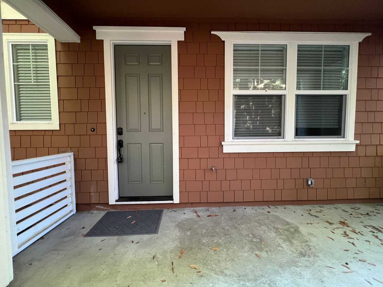 374 Hansen Ter - Photo 2 of 29