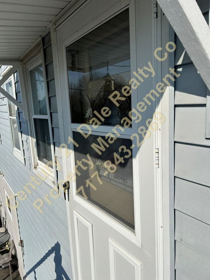 41 N Main St 2nd Fl - Photo 2 of 10