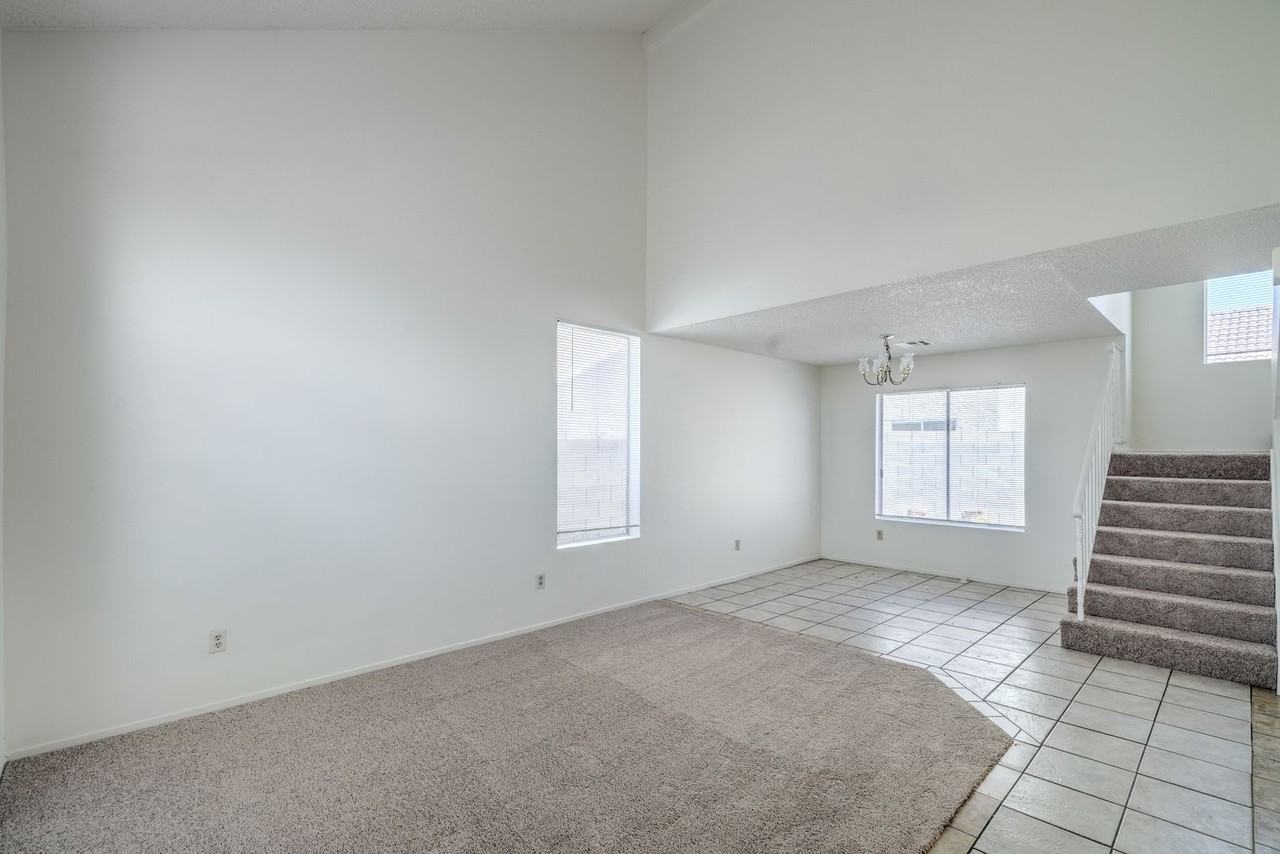 2824 Poppyseed Way - Photo 4 of 26