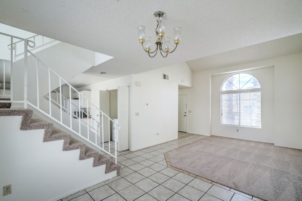 2824 Poppyseed Way - Photo 6 of 26