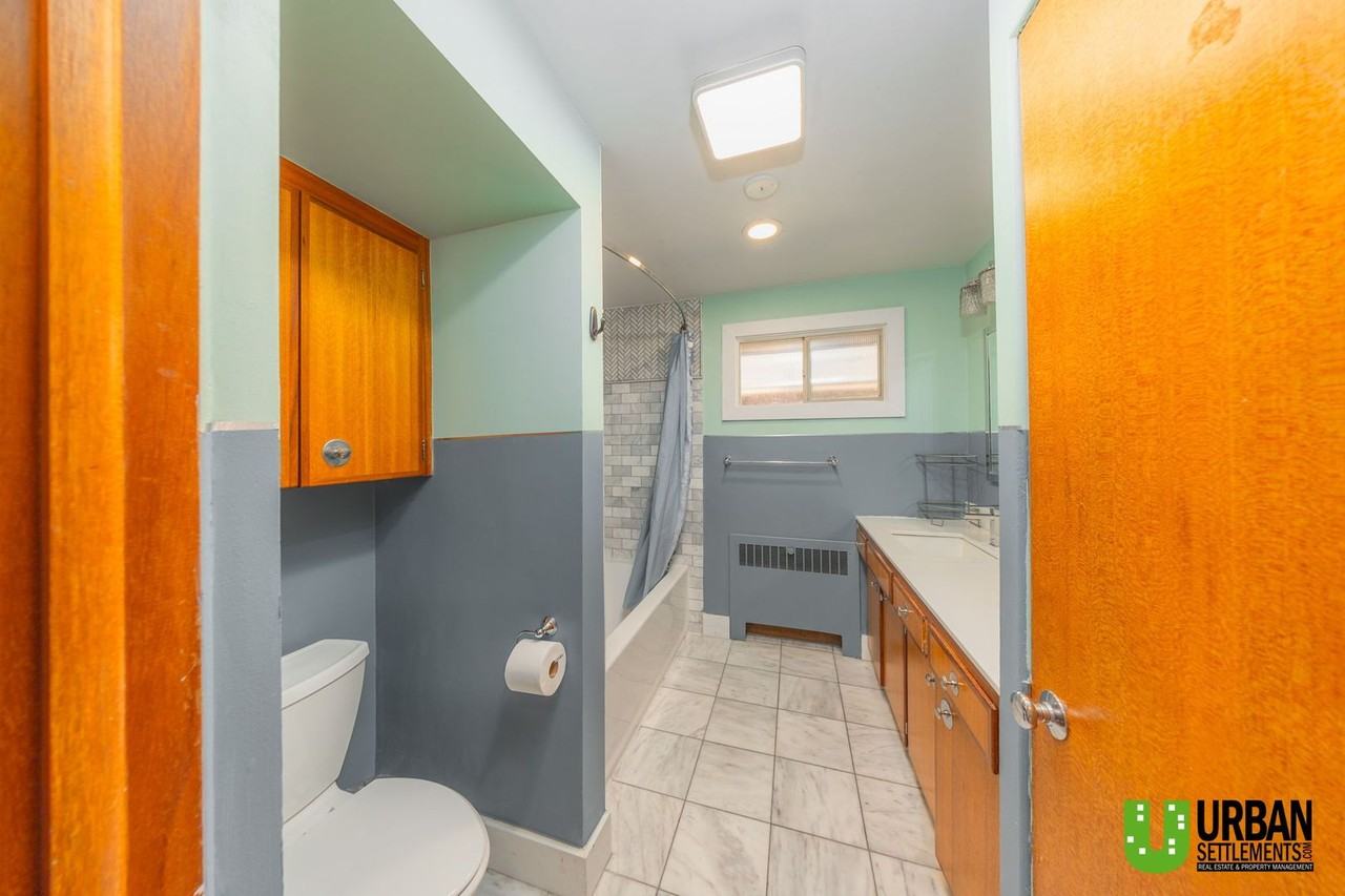 3423 S Grand Blvd - Photo 7 of 25