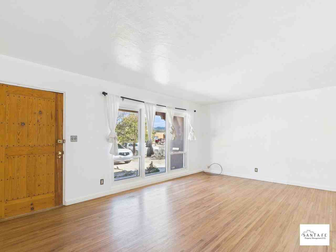 204 Solana Dr - Photo 3 of 30