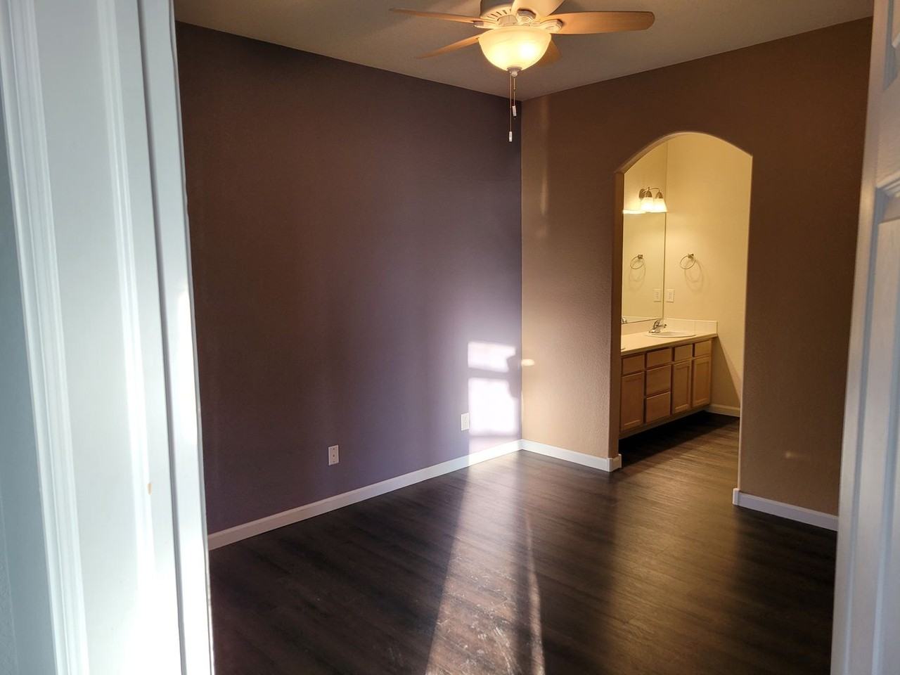 2109 Owens Ave - Photo 5 of 14