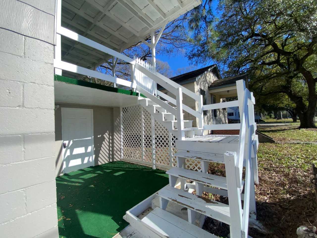 3258 Blackwell Dr - Photo 2 of 9