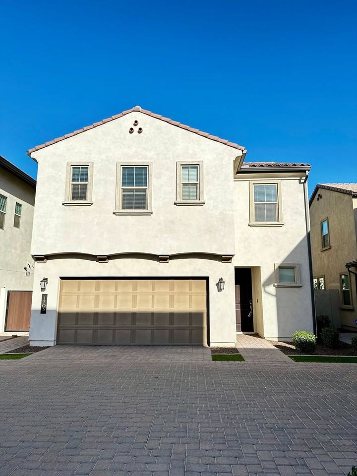 1703 S Wallrade Ln - Photo 2 of 42
