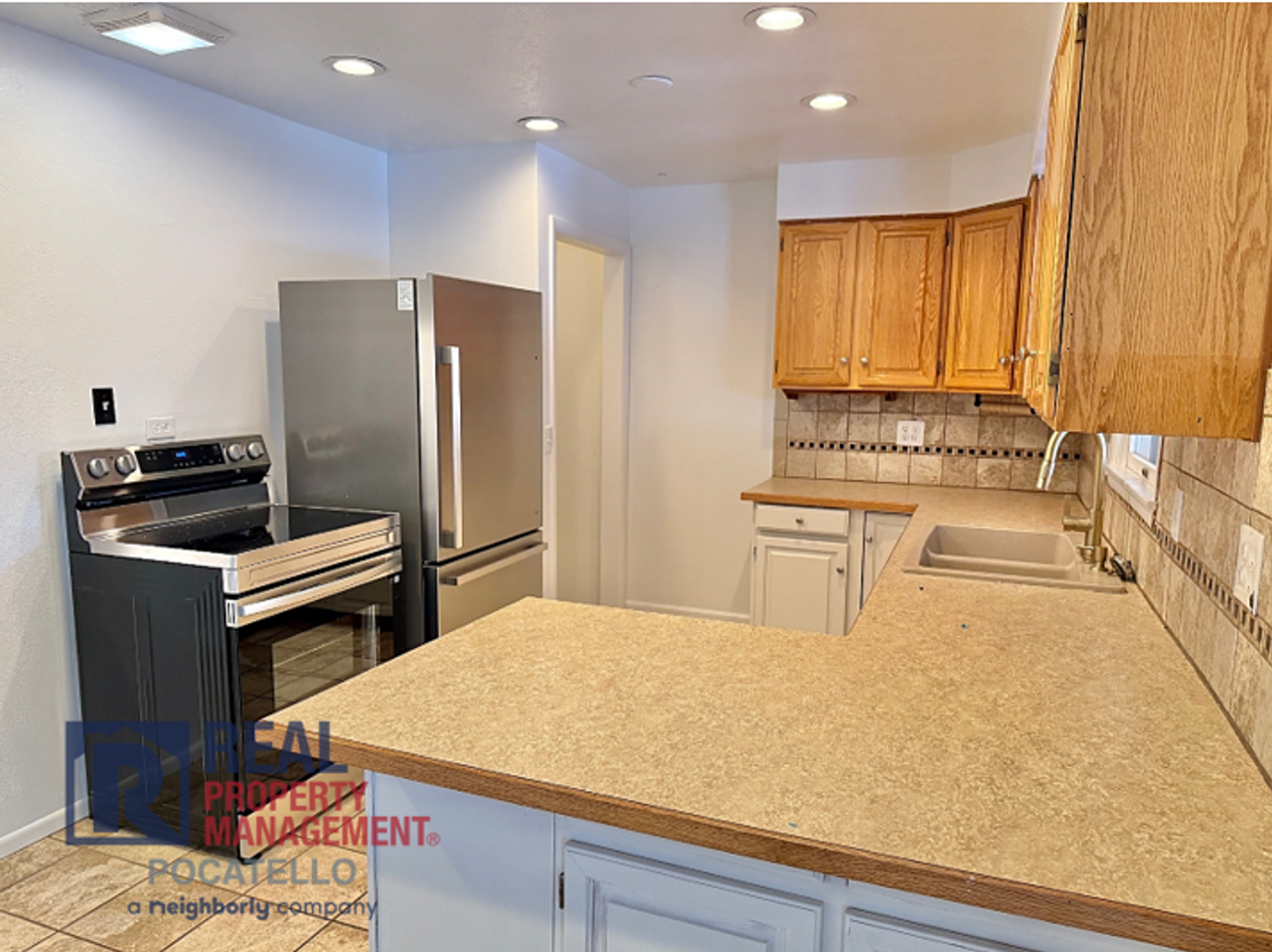 163 Fairmont Ave - Photo 3 of 30