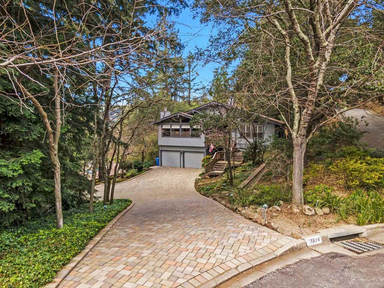 3934 Woodside Ct - Photo 2 of 50