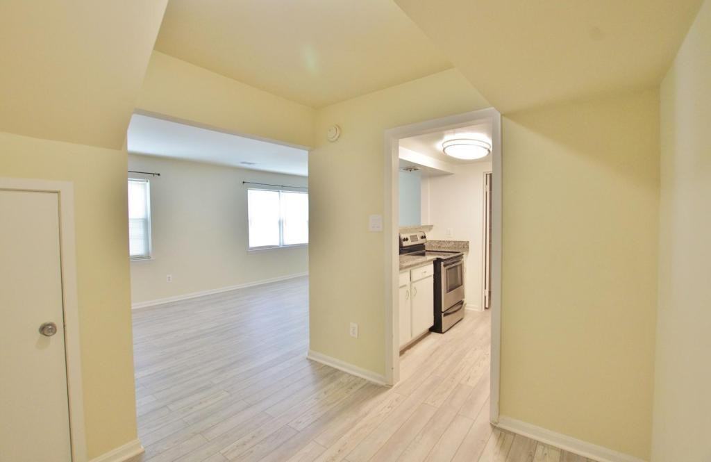 8612 Walutes Cir - Photo 4 of 22