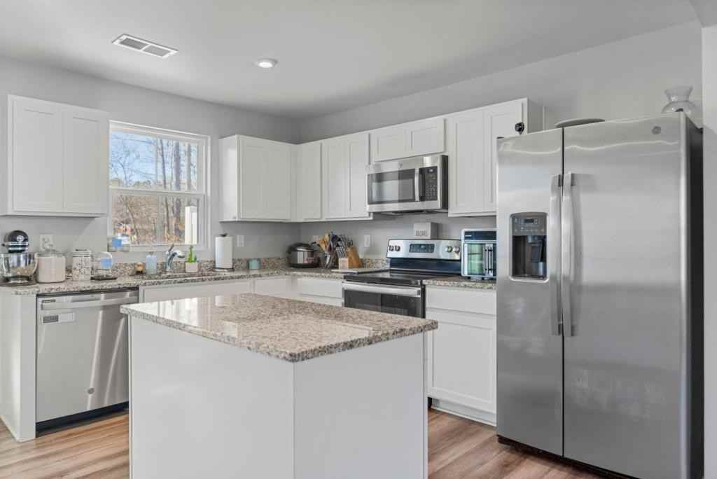 11 Tidworth Dr - Photo 6 of 18