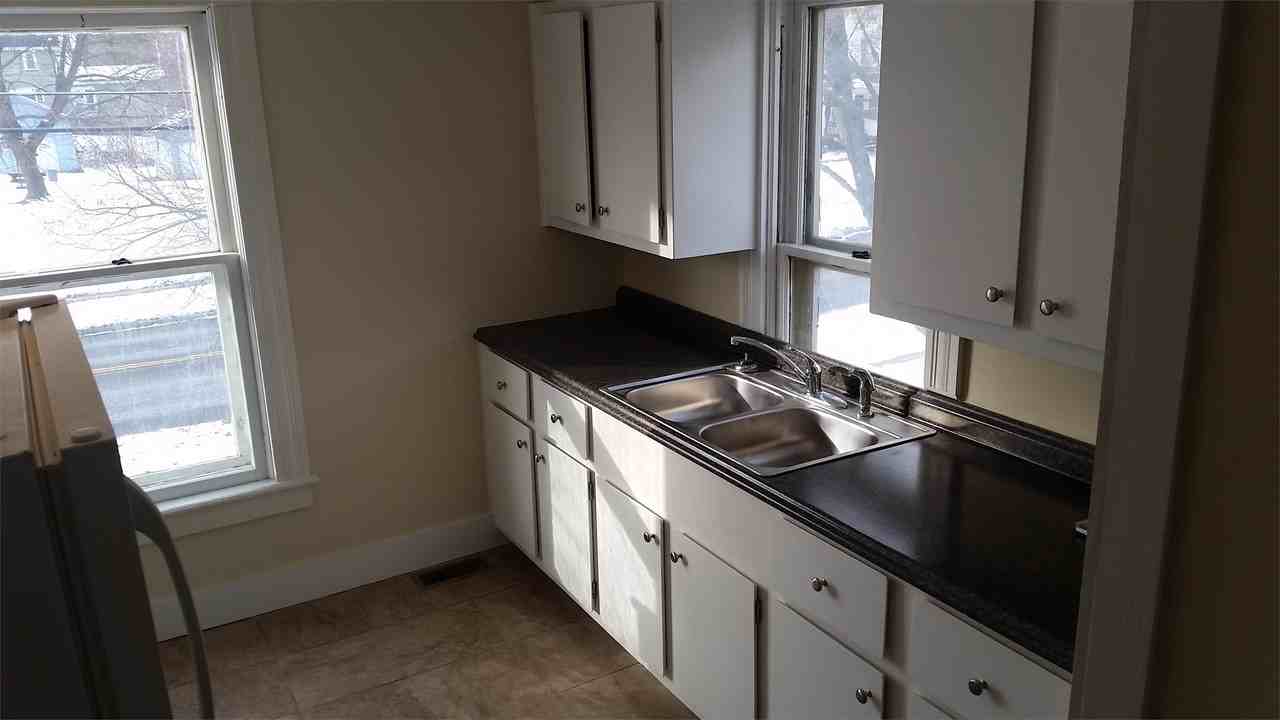 1103 N Main St #3 - Photo 3 of 5