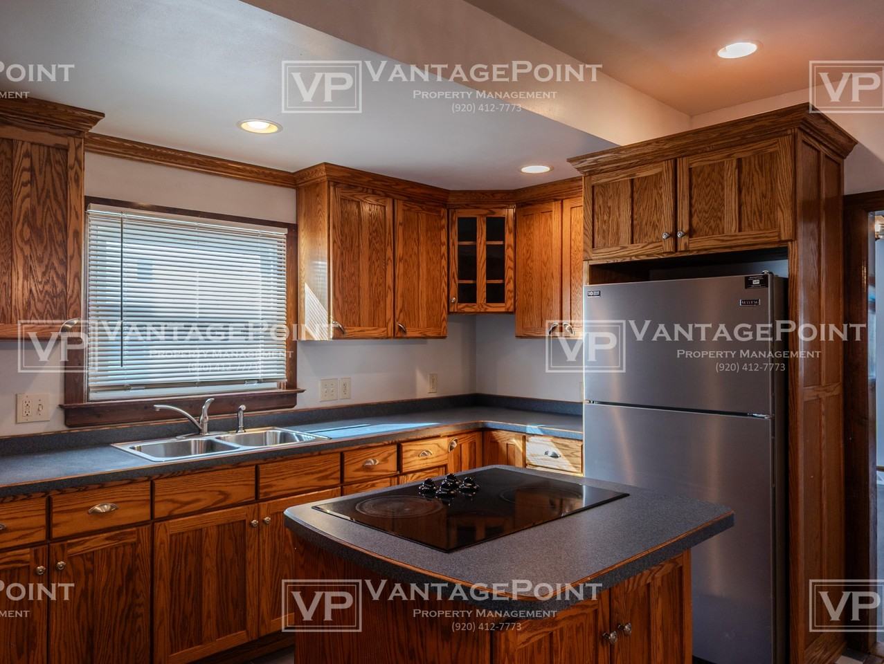 212 N Cecil St - Photo 3 of 16